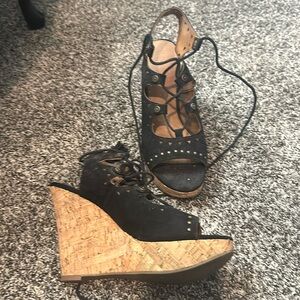 Laced wedge heels
